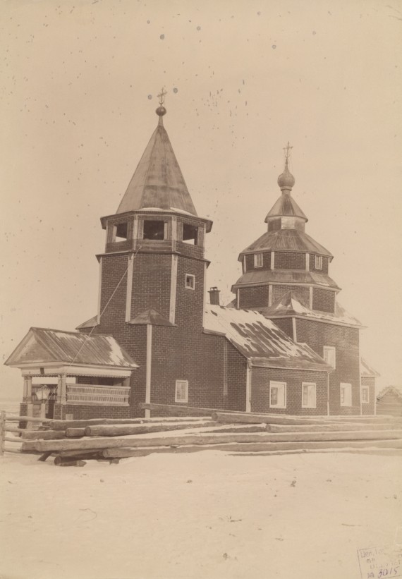 Церковь Успения Пресвятой Богородицы (старая), Чудь (Навашинский район, Нижегородская область). архивная фотография, Общий вид с юго-запада. Снято до постройки нового храма. Фото 1880-1900 гг. из коллекции ГНИМА. (ГК №16717590)