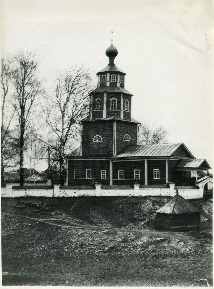 Церковь Троицы Живоначальной (старая), Волчихинский Майдан (Арзамасский район и г. Арзамас, Нижегородская область). архивная фотография, Фото до 1910 г.