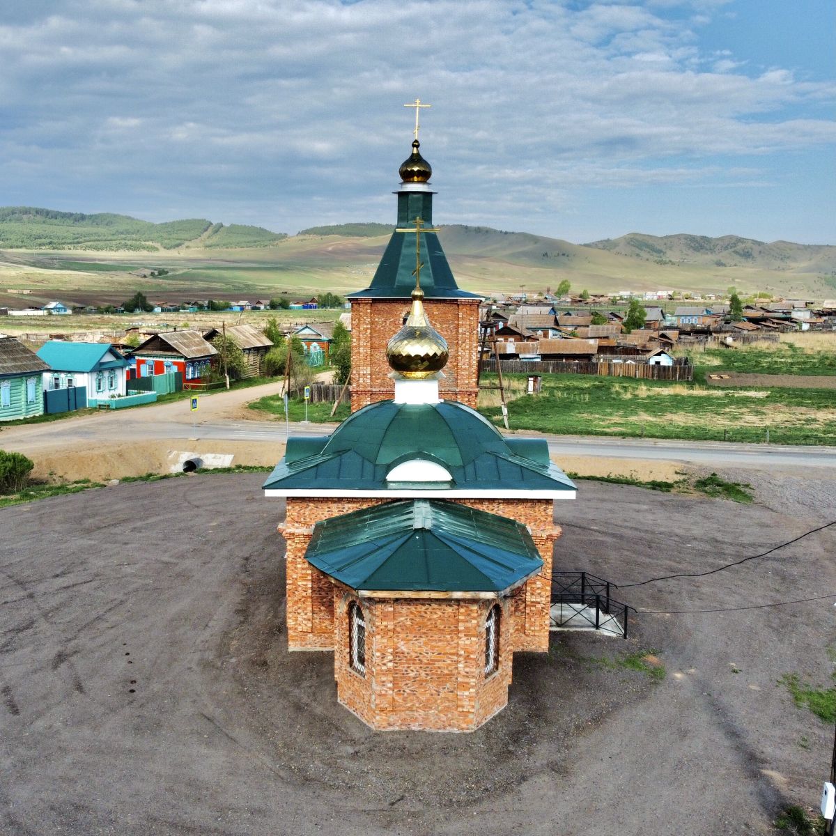 Церковь Рождества Пресвятой Богородицы, Большой Куналей (Тарбагатайский район, Республика Бурятия). фасады, Вид с востока