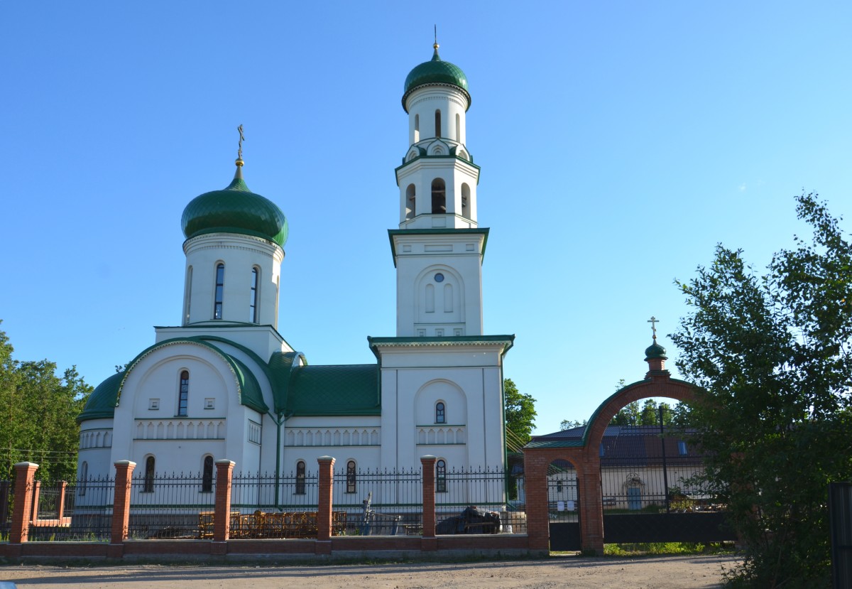 Церковь Мартирия Зеленецкого, Великие Луки (Великолукский район и г. Великие Луки, Псковская область). фасады