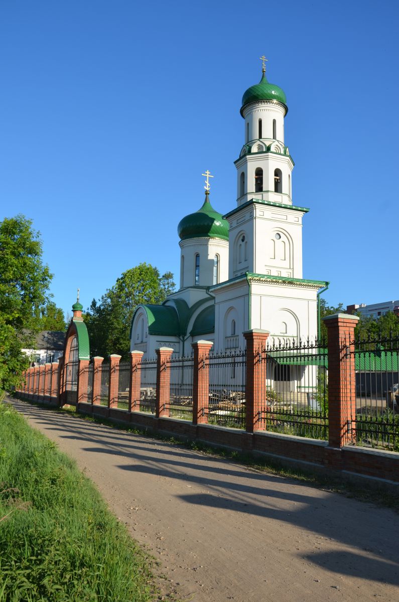 Великие Луки. Церковь Мартирия Зеленецкого. фасады