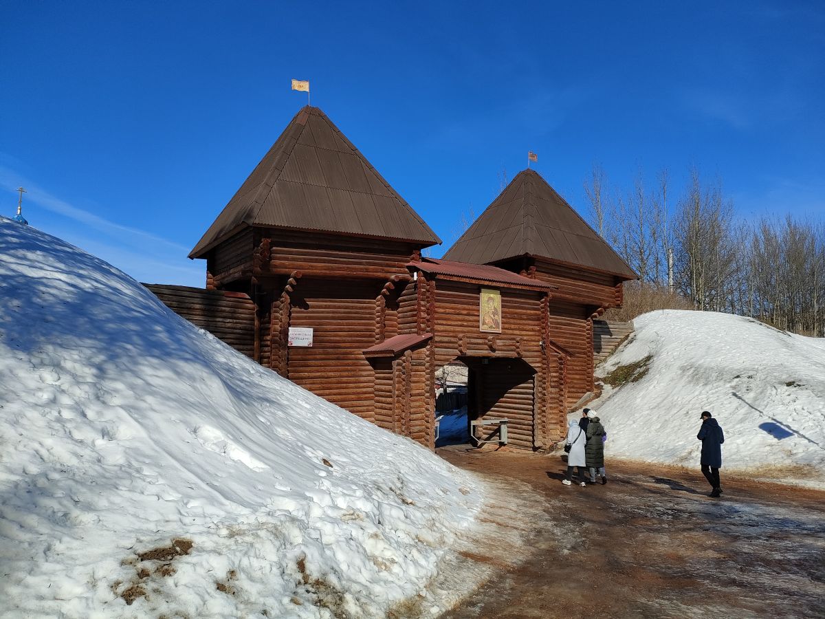 Кремль, Дмитров (Дмитровский городской округ, Московская область). дополнительная информация, Никольские ворота