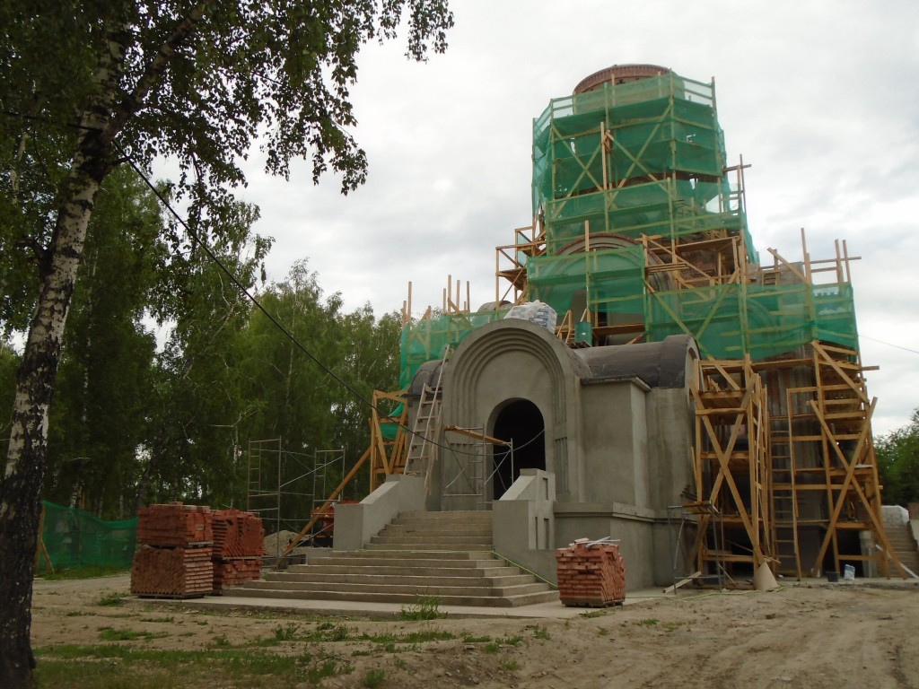 Новосибирск. Церковь Николая, царя-мученика. документальные фотографии, Строительство нового храма.