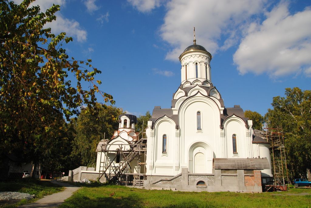 Вид с юга, общий вид в ландшафте. Церковь Николая, царя-мученика, Новосибирск (Новосибирск, город, Новосибирская область)