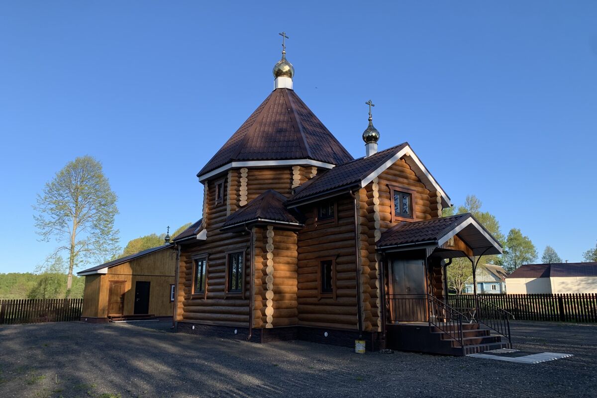 Церковь Александра Невского (новая), Успенское (Вяземский район, Смоленская область). фасады