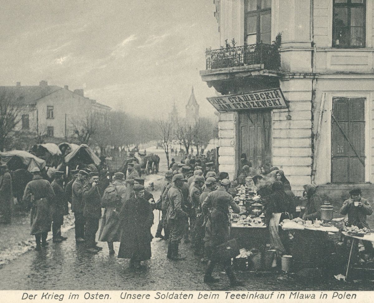 Церковь Георгия Победоносца, Млава (Мазовецкое воеводство, Польша). архивная фотография, Фото 1915 г. Церковь на дальнем плане.