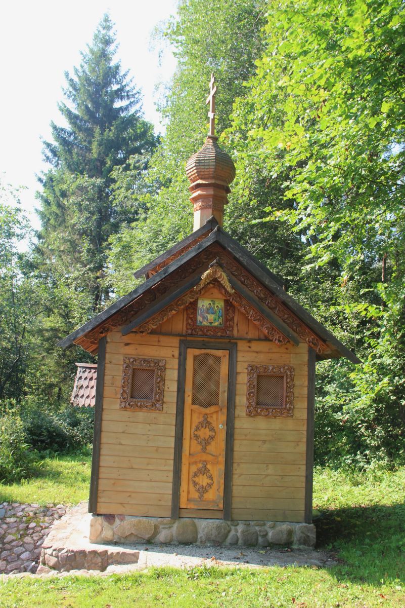 Часовня Макария Калязинского, Каравайцево (Угличский район, Ярославская область). фасады