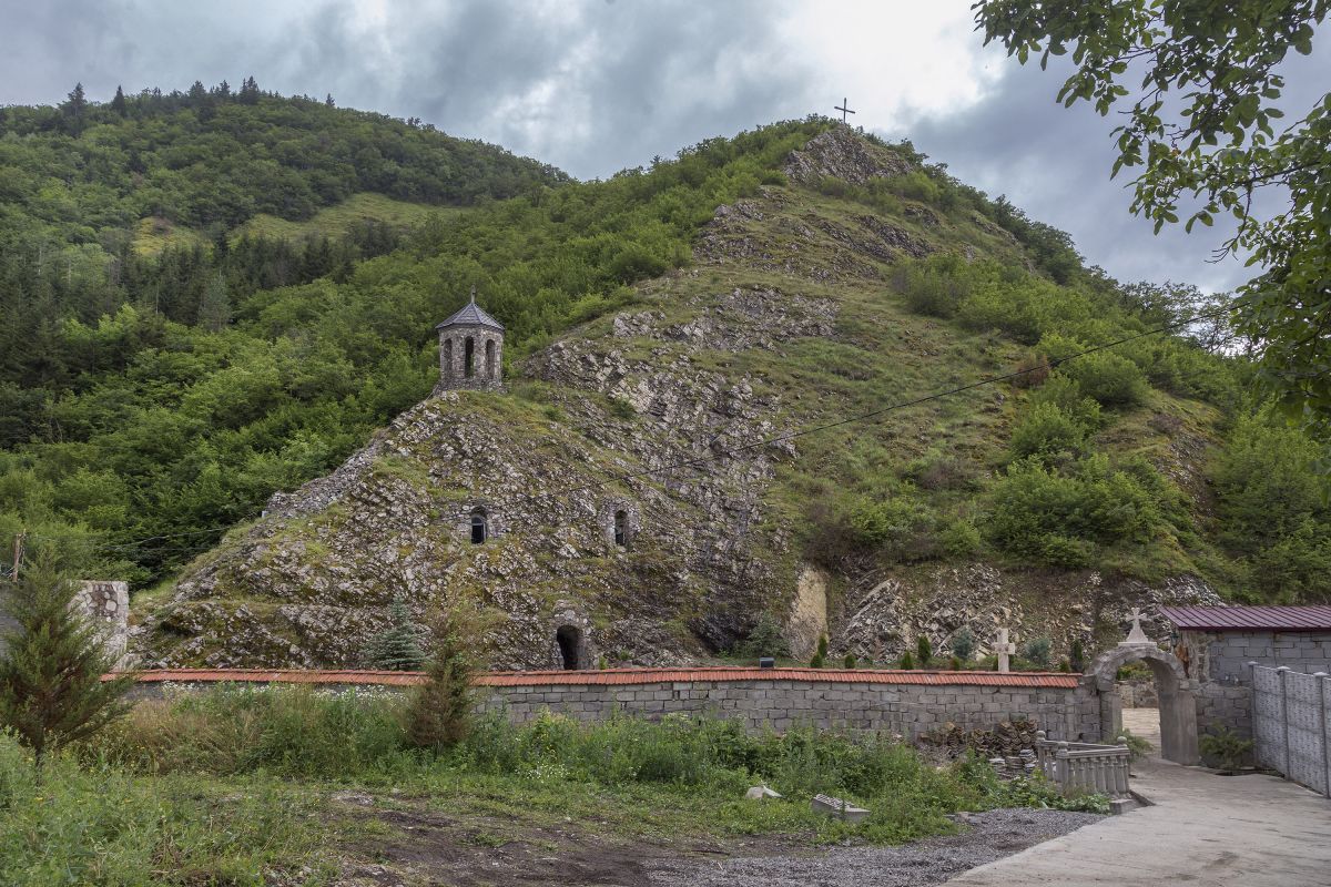 Монастырь Саркинети, Эльбакиани (Шида-Картли, Грузия). фасады