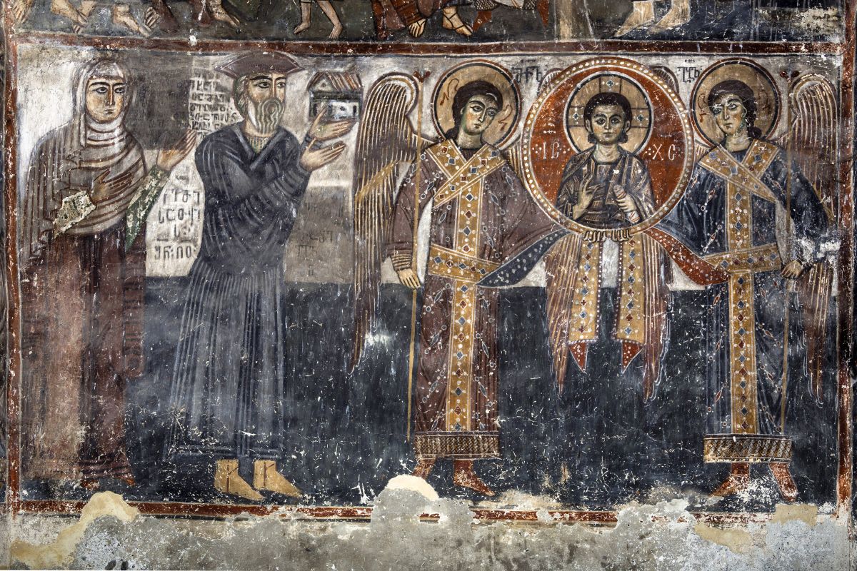 Церковь Гавриила Архангела, Лаштхвери (Линджери, Лаштхор) (Самегрело и Земо-Сванети, Грузия). интерьер и убранство, фрески XIV в. ктиторы, 