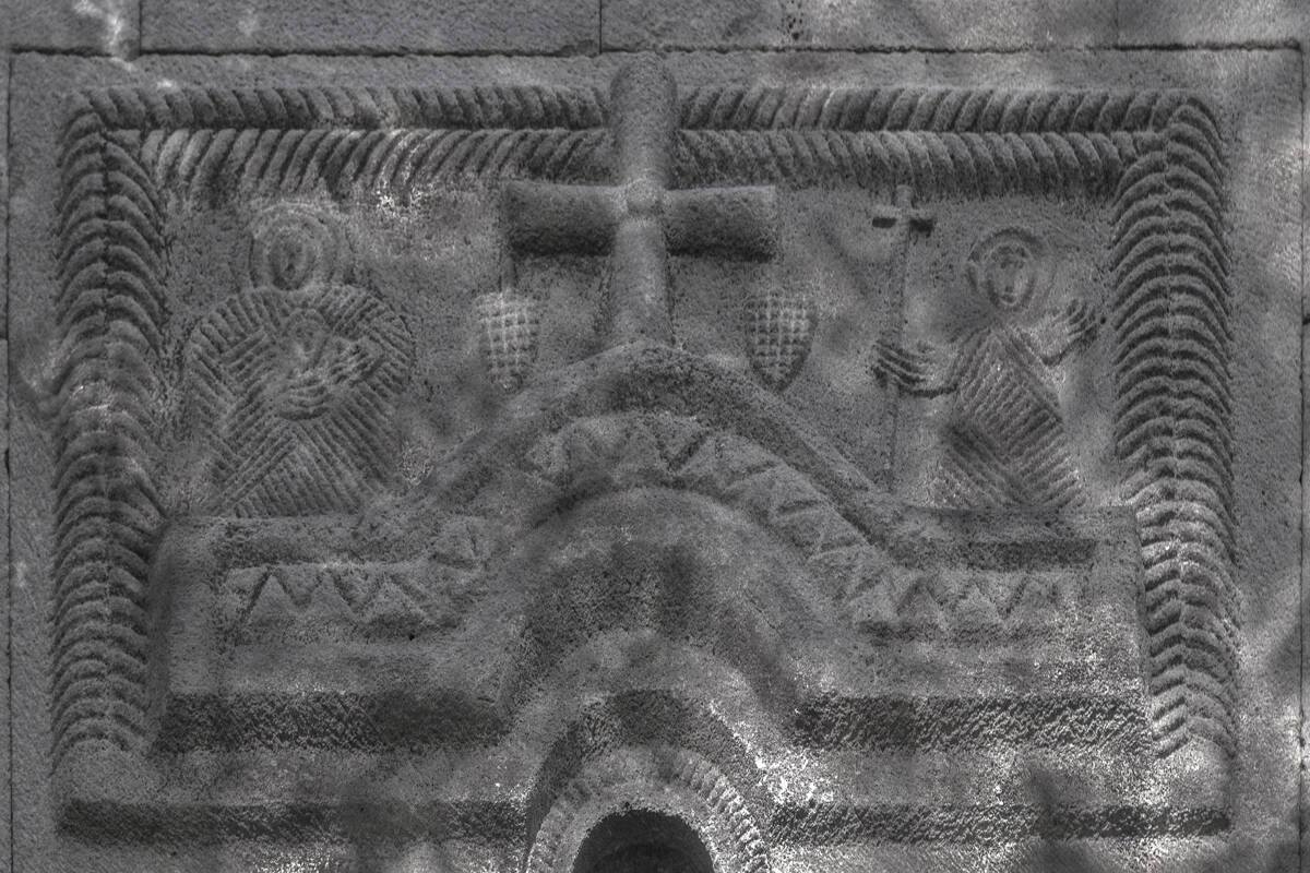 Ахалсопели. Церковь Георгия Победоносца. архитектурные детали, рельеф на западном фасаде