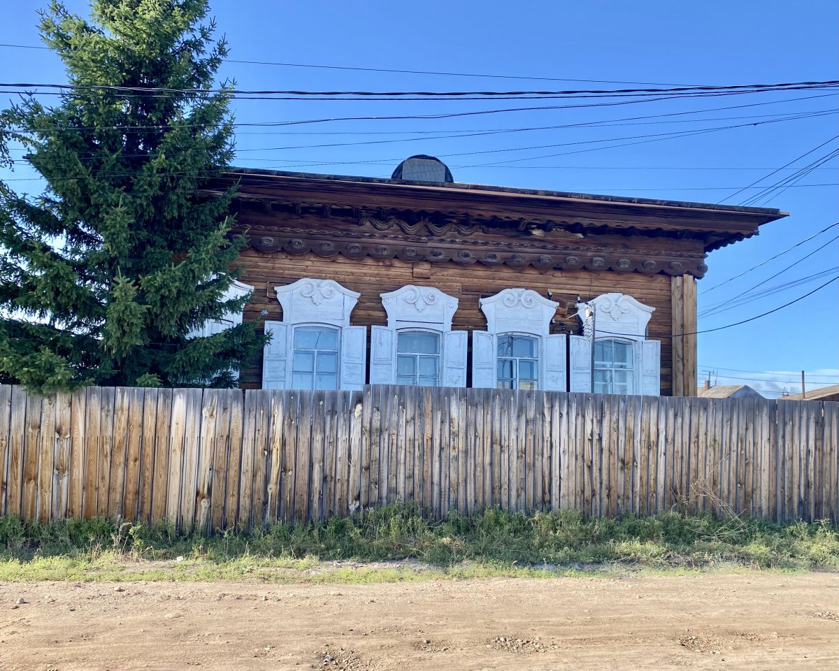 Церковь Троицы Живоначальной (временная), Усть-Ордынский (Усть-Ордынский район, Иркутская область). фасады, Вид с улицы Борсоева
