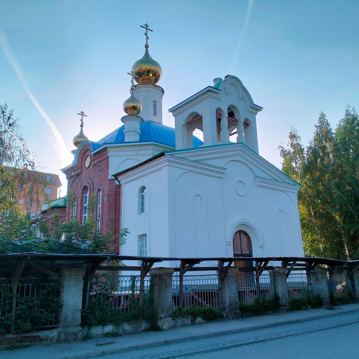 Новосибирск. Церковь Серафима Саровского. фасады, Вид с северо-запада