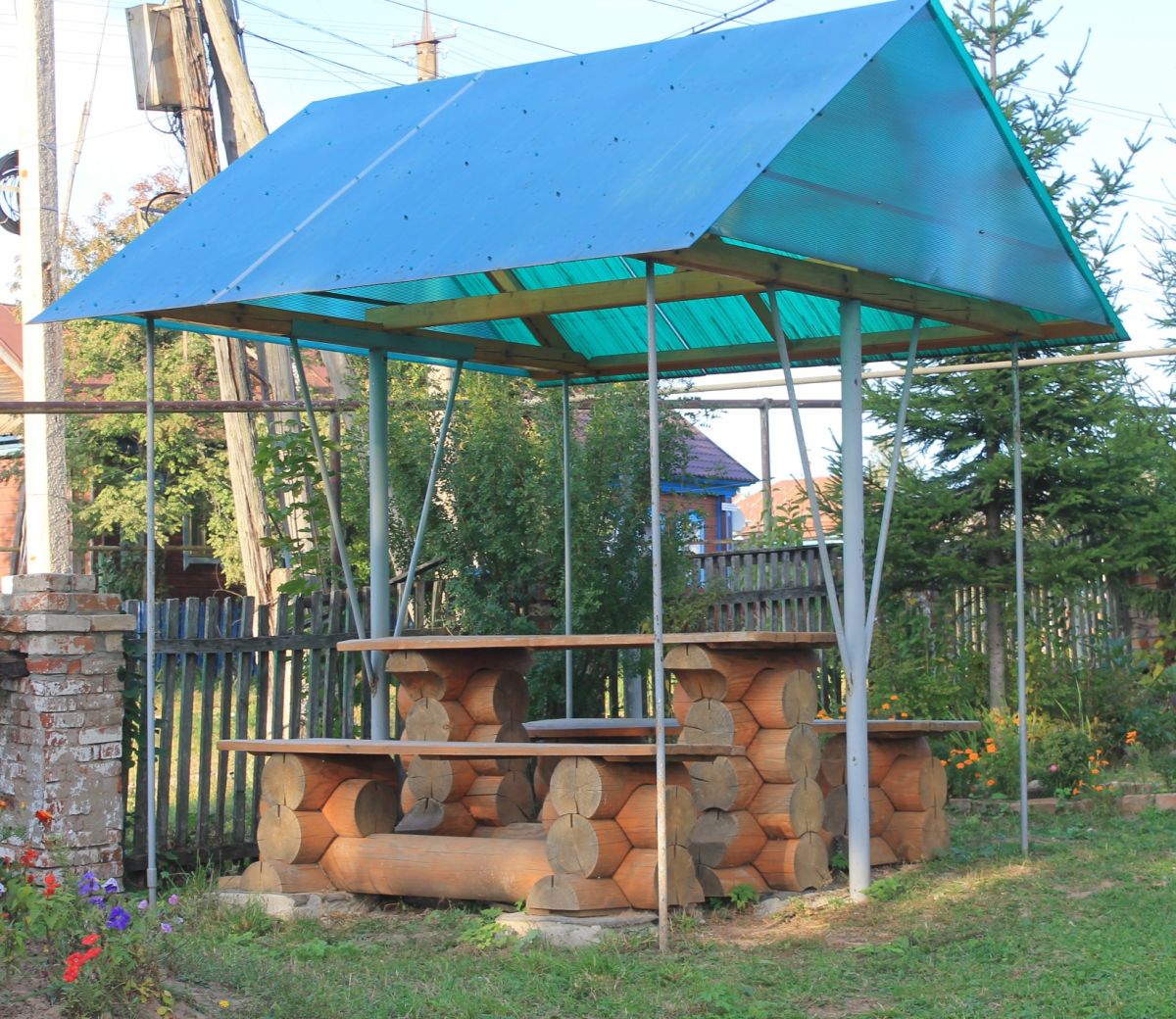 Церковь Рождества Христова, Еласы (Горномарийский район, Республика Марий Эл). дополнительная информация, Постройки