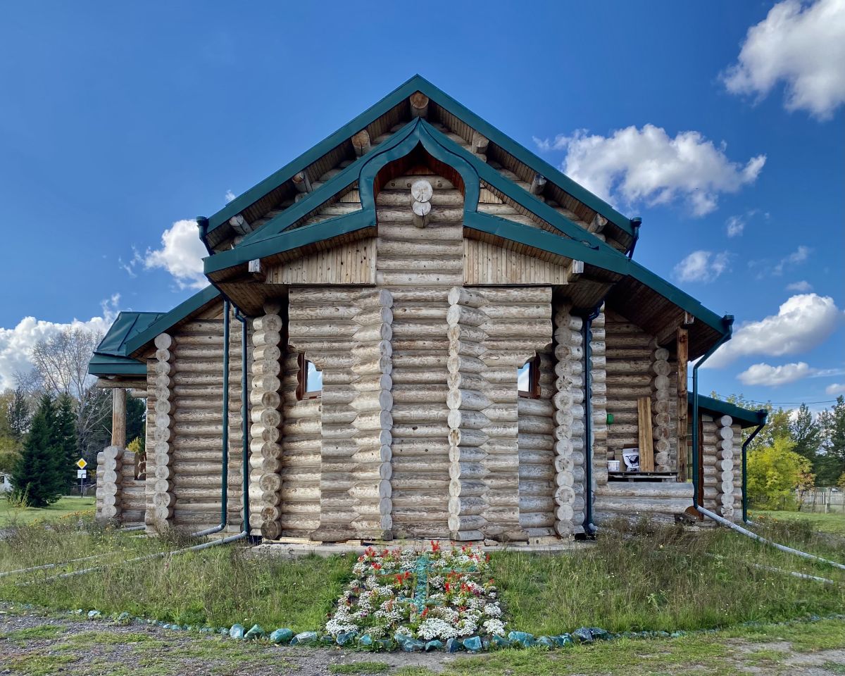 Церковь Петра и Февронии, Кедровый (Емельяновский район, Красноярский край). фасады, Вид с востока