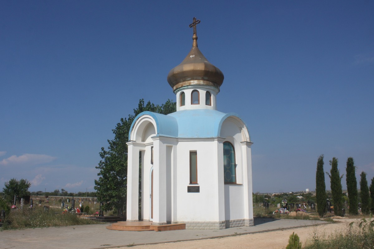 Черноморское. Часовня Николая Чудотворца. фасады