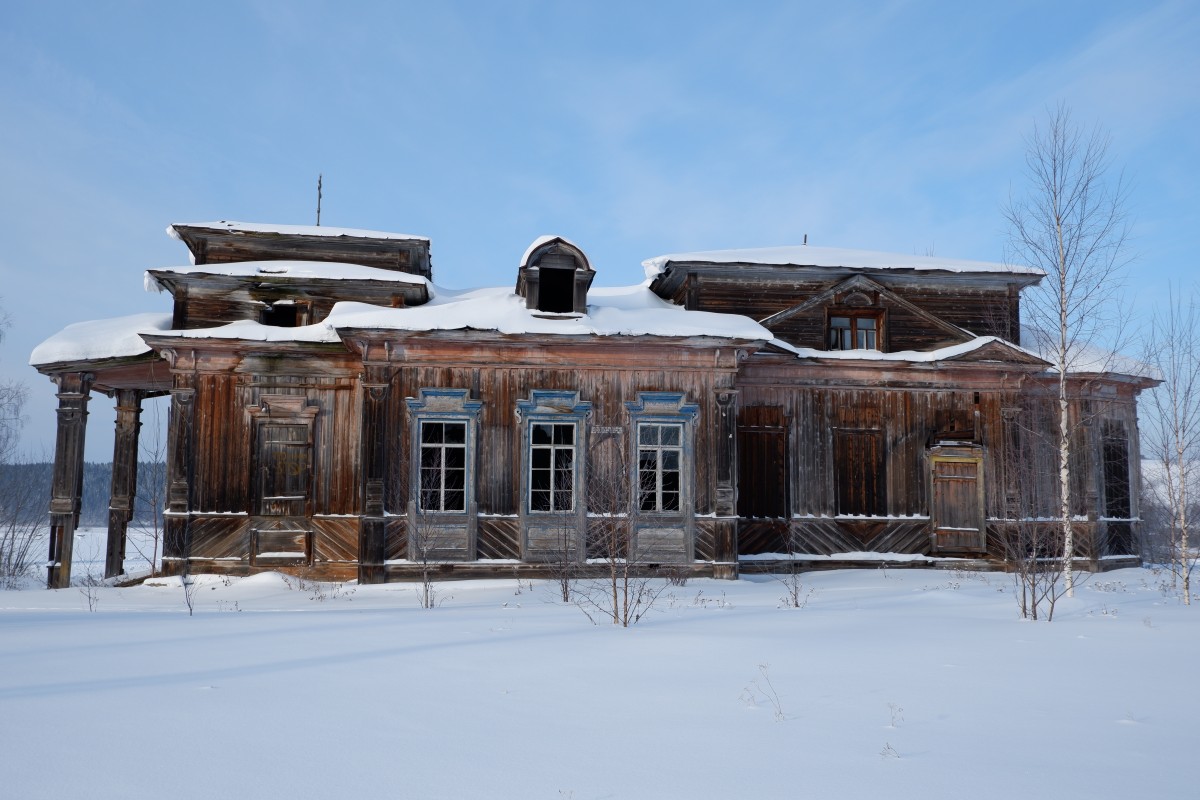 Сёла. Церковь Илии Пророка (старая). фасады