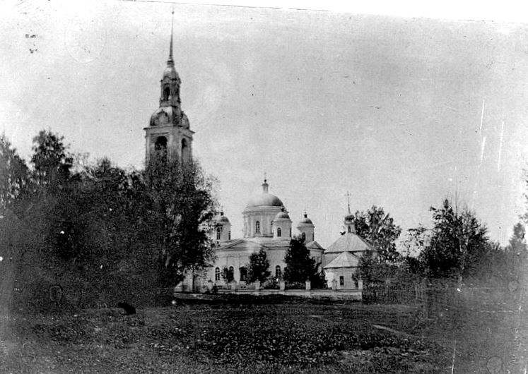 Храмовый комплекс. Церкви Феодора, Давида и Константина, Ярославских чудотворцев и  Рождества Пресвятой Богородицы, Глебово (Рыбинский район, Ярославская область). архивная фотография, Фото с сайта http://forum.myrybinsk.ru/theme4098/page548