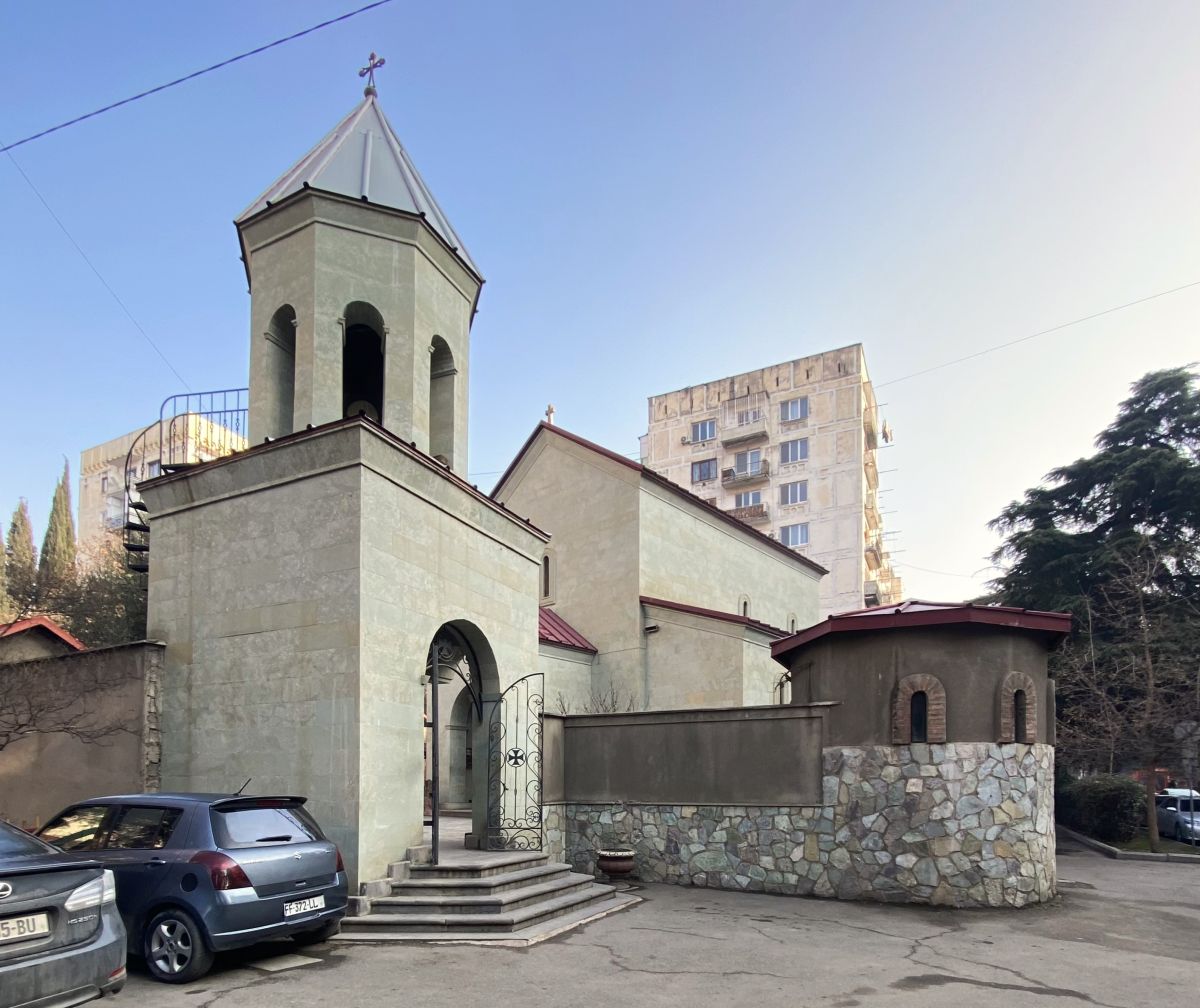 Тбилиси. Церковь Георгия Победоносца на улице Самтредиа. фасады, Вид с запада