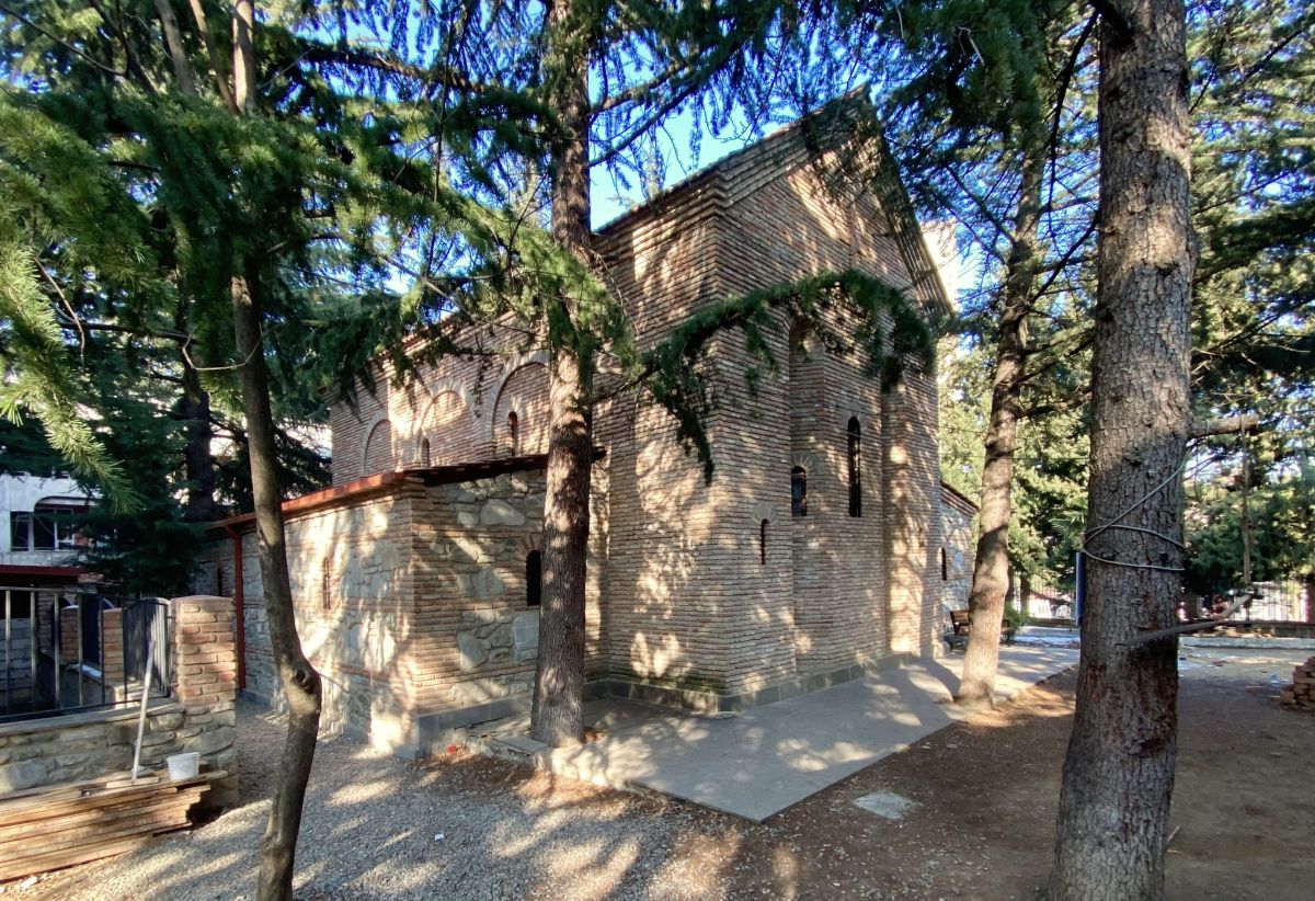 Тбилиси. Церковь Марка Эфесского при доме престарелых. фасады, Вид с юго-востока