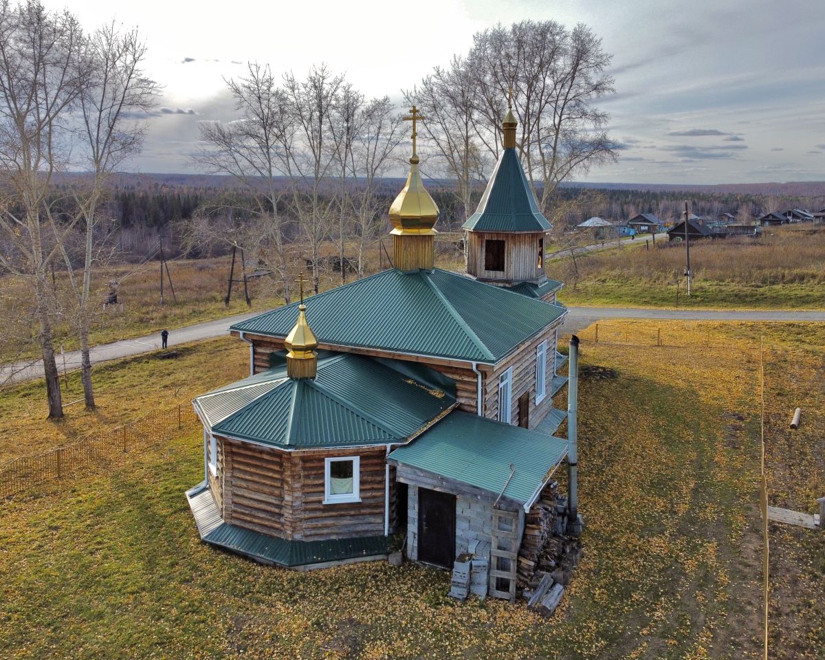 Церковь Николая Чудотворца, Новоникольск (Большеулуйский район, Красноярский край). фасады, Вид с СВ