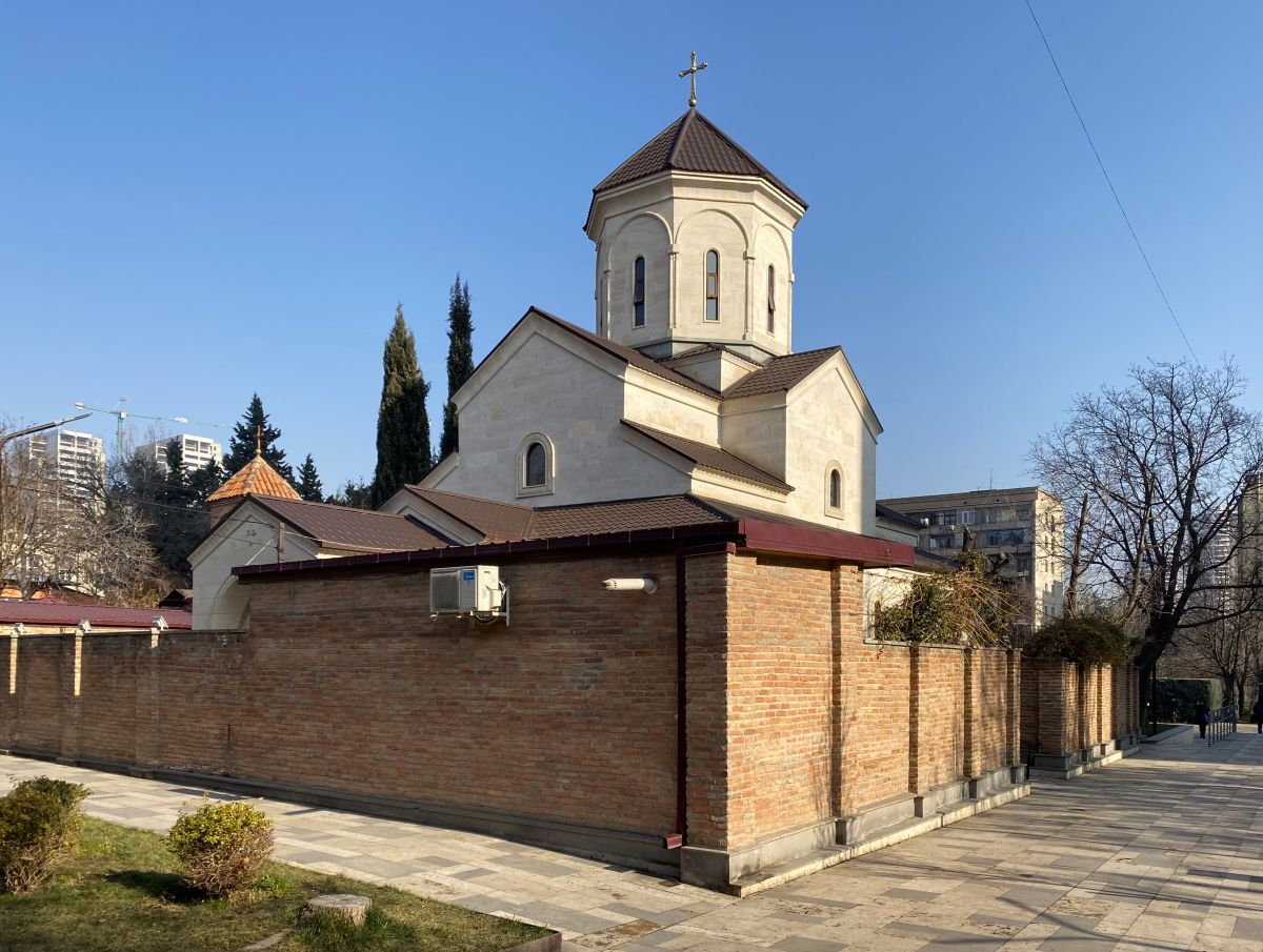 Тбилиси. Церковь Нины равноапостольной в Делиси. фасады, Вид с юго-запада