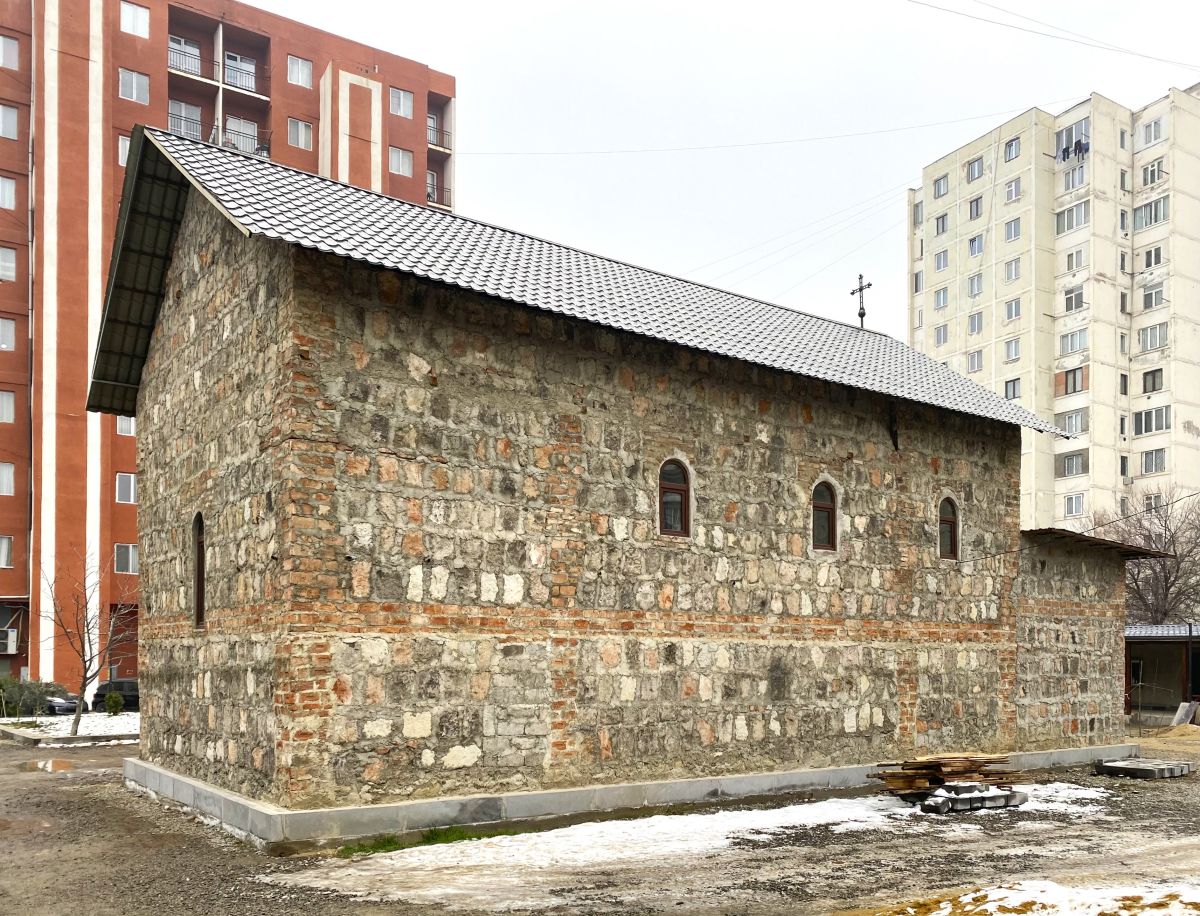 Тбилиси. Неизвестная церковь в 4-м квартале Варкетили. фасады, Вид с северо-востока