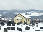 Подлугови. Неизвестная часовня на православном кладбище
