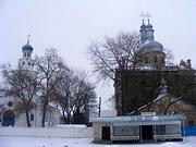 Ромны. Храмовый комплекс. Собор Сошествия Святого Духа и церковь Василия Великого