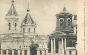 Храмовый комплекс. Церкви Успения Пресвятой Богородицы, старая и новая, Дореволюционная открытка. Старая церковь - справа<br>, Кяхта, Кяхтинский район, Республика Бурятия