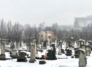 Часовня героев Видовдана на кладбище Архангелов, Вид с ул. Алипаши<br>, Сараево, Босния и Герцеговина, Прочие страны