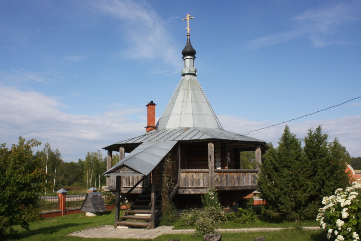Неизвестная часовня, Ушаковские Горки (Старицкий район, Тверская область). фасады