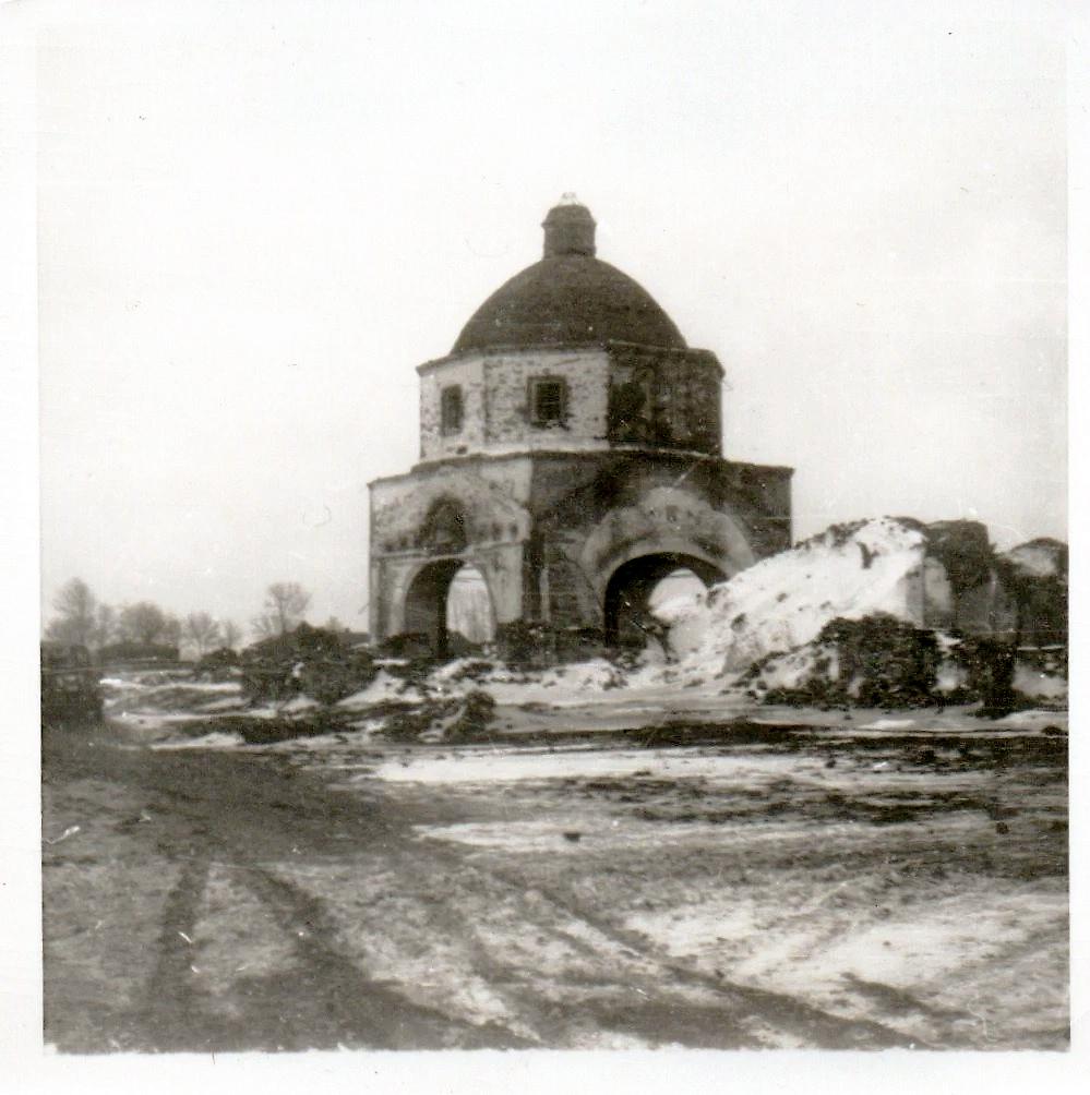 Фото 1942 г. с аукциона e-bay.de, архивная фотография. Церковь Димитрия Солунского, Гринёвка (Советский район, Курская область)