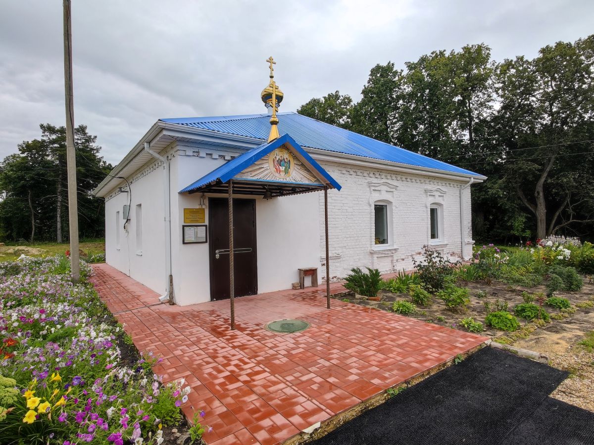 Церковь Троицы Живоначальной (новая), Дегтяные Борки (Ухоловский район, Рязанская область). фасады