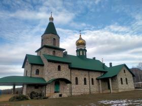 Андрюки. Церковь Воскресения Христова и Михаила Архангела