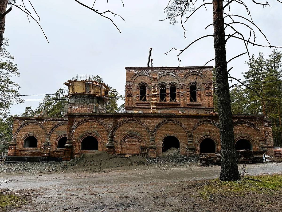 документальные фотографии. Собор Николая Чудотворца (строящийся), Чемал (Чемальский район, Республика Алтай)