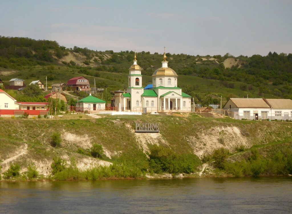 Церковь Рождества Христова в Рыбном (новая), Вольск (Вольский район, Саратовская область). общий вид в ландшафте