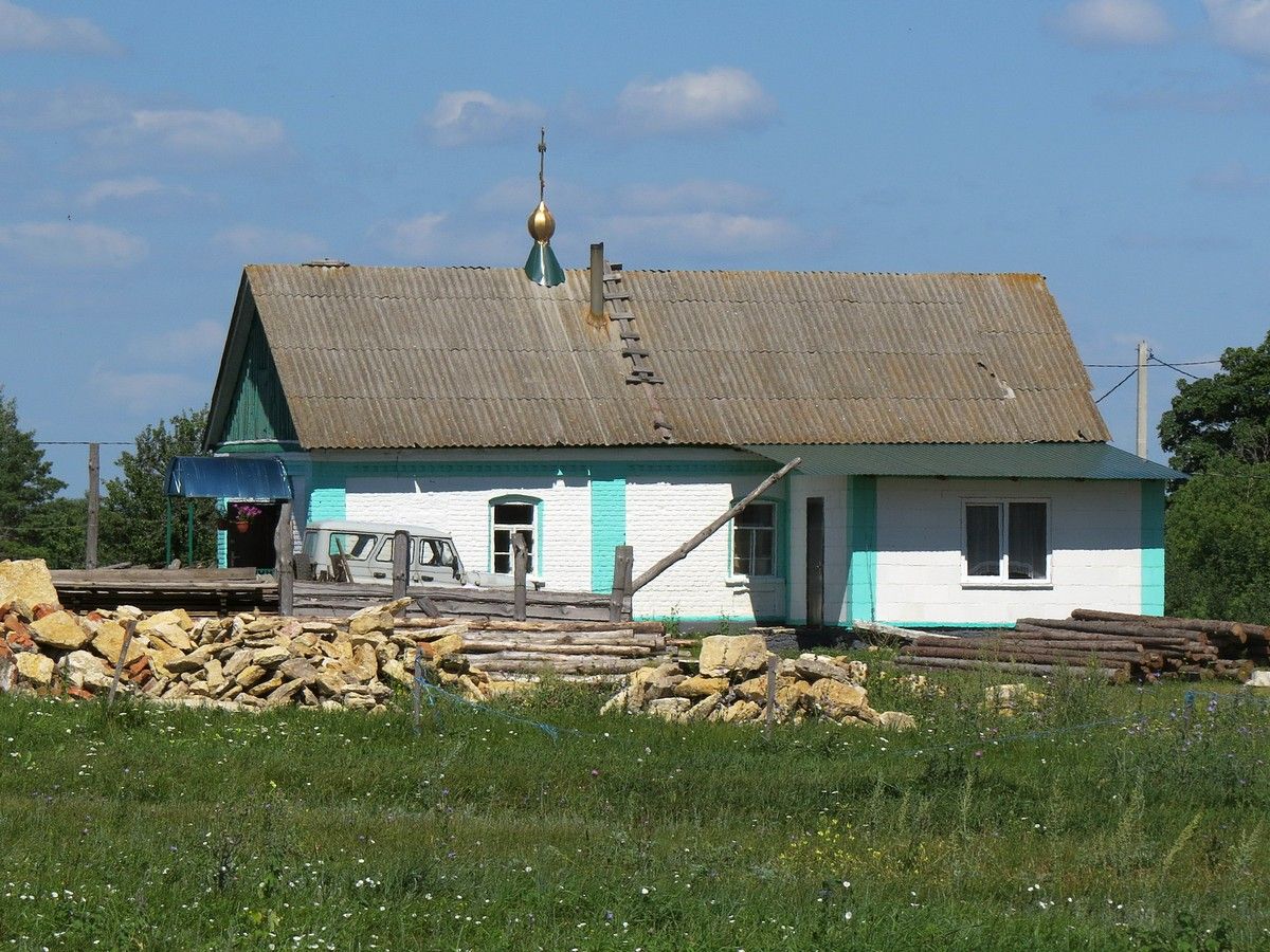 Церковь Троицы Живоначальной (временная), Новотроицкое (Долгоруковский район, Липецкая область). фасады