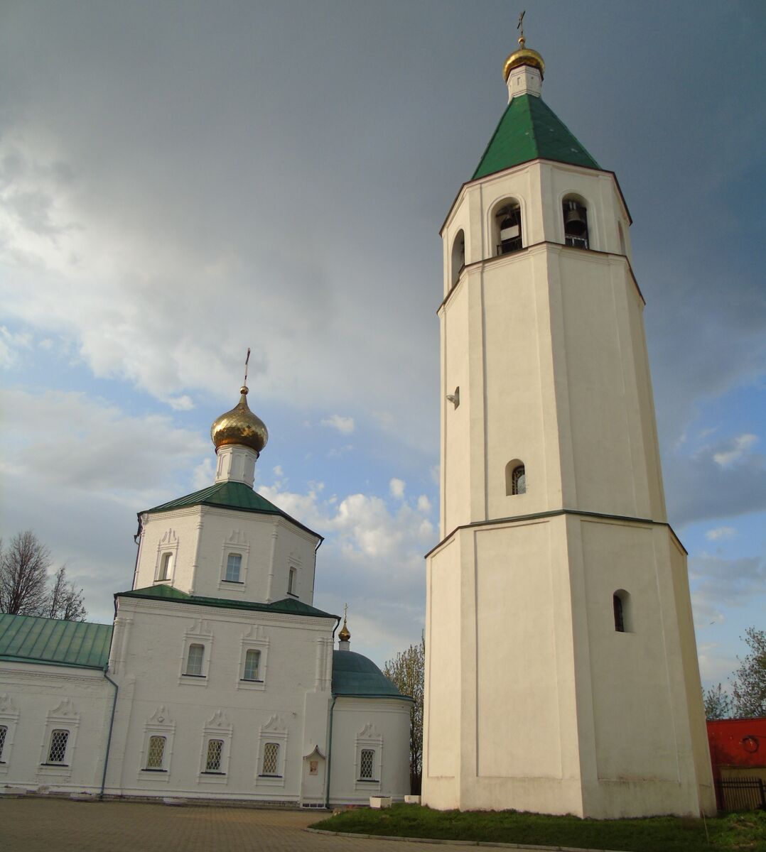 Церковь Троицы Живоначальной в колокольне собора Троицы Живоначальной, Клин (Клинский городской округ, Московская область). фасады