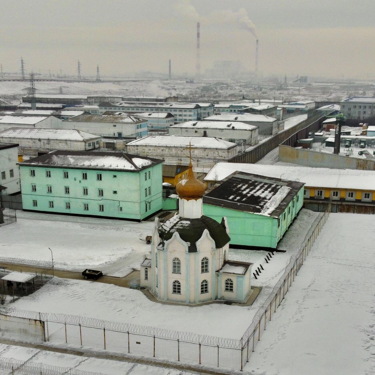 Церковь Иоанна Кронштадтского при УП 288/27, Красноярск (Красноярск, город, Красноярский край). общий вид в ландшафте, Вид с запада