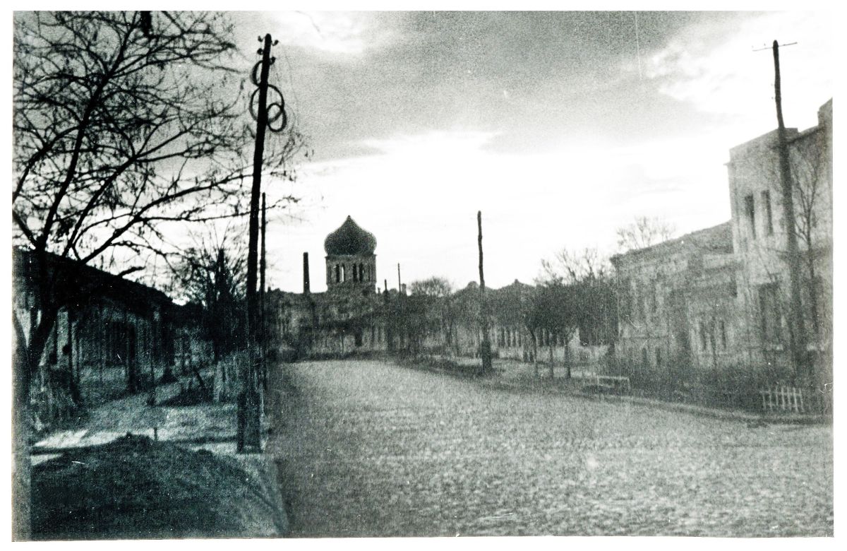 Керчь. Церковь Покрова Пресвятой Богородицы. архивная фотография, Фото 1943 г. с аукциона e-bay.de