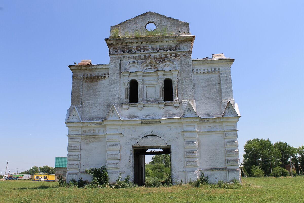 Церковь Покрова Пресвятой Богородицы, Успенская (Белоглинский район, Краснодарский край). фасады