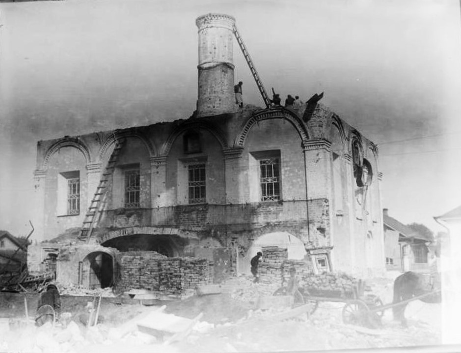 Церковь Михаила Архангела (Никитского прихода), Ярославль (Ярославль, город, Ярославская область). архивная фотография, Вид с западной стороны во время разборки. Фото 1929 г. из коллекции ГНИМА. (ГК № 19367180)
