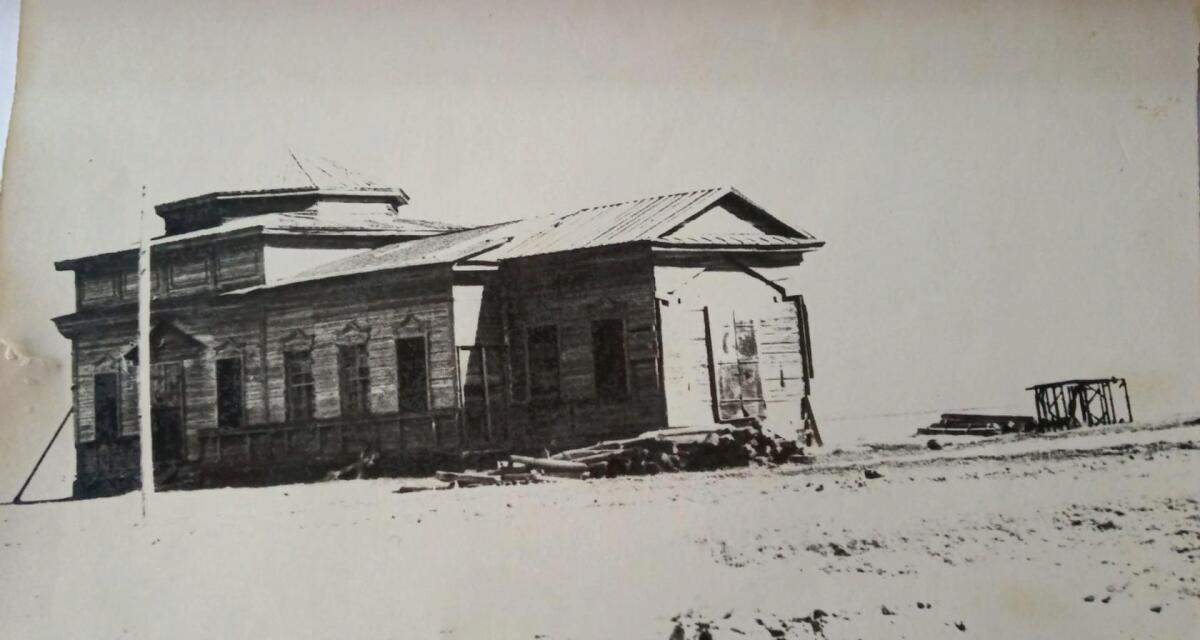Церковь Николая Чудотворца, Шилово, урочище (Красноармейский район, Саратовская область). архивная фотография, 1960-е. Источник: saratovregion.ucoz.ru/region/krasnoarmeyskiy/shilovo.htm