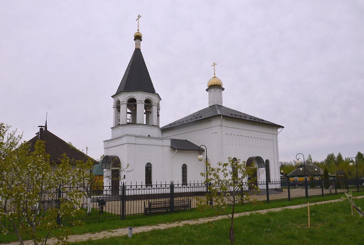 фасады. Церковь Антонины мученицы (новая), Журиничи (Брянский район, Брянская область)