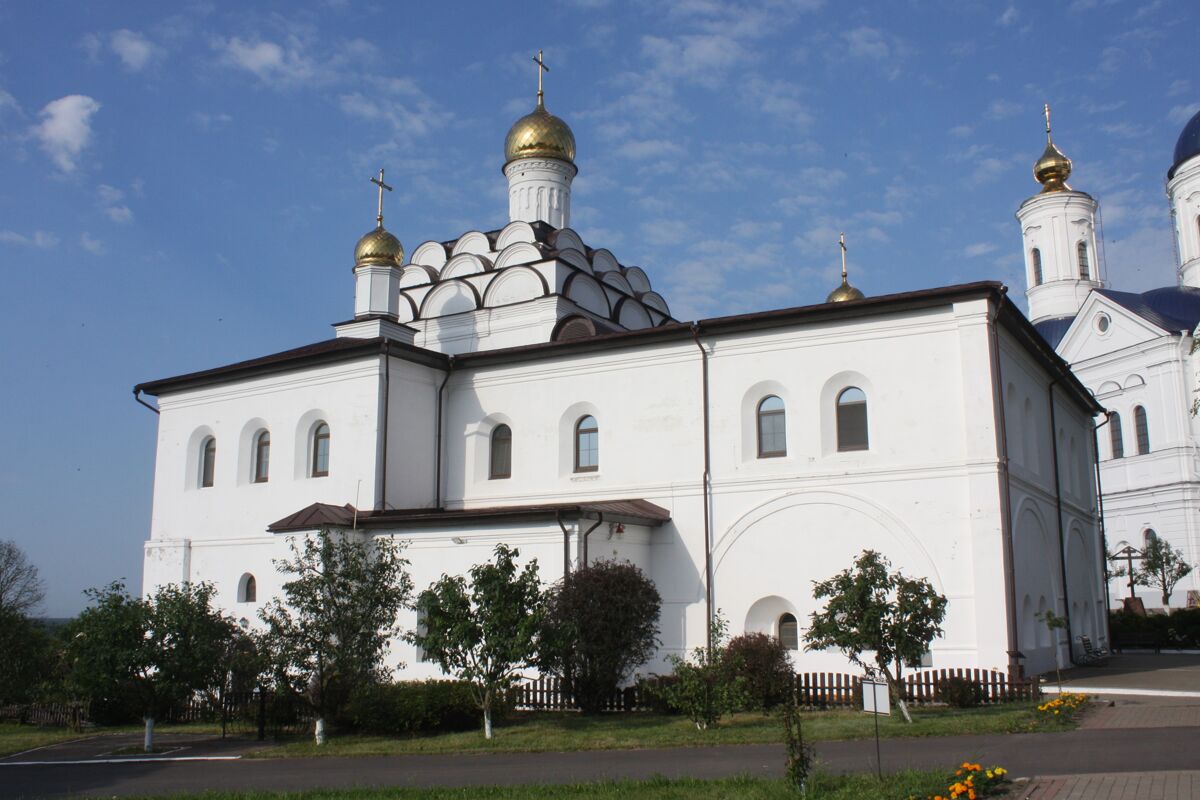 Свенский Успенский монастырь. Церковь Антония и Феодосия Печерских (новая), Супонево (Брянский район, Брянская область). фасады
