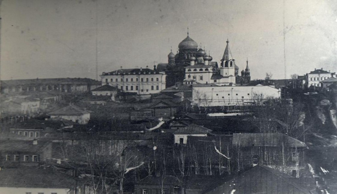 Храмовый комплекс. Соборы Благовещения Пресвятой Богородицы и Богоявления Господня и церковь Алексия, митрополита Московского, Кунгур (Кунгурский район и г. Кунгур, Пермский край). архивная фотография, Фото начало ХХ века