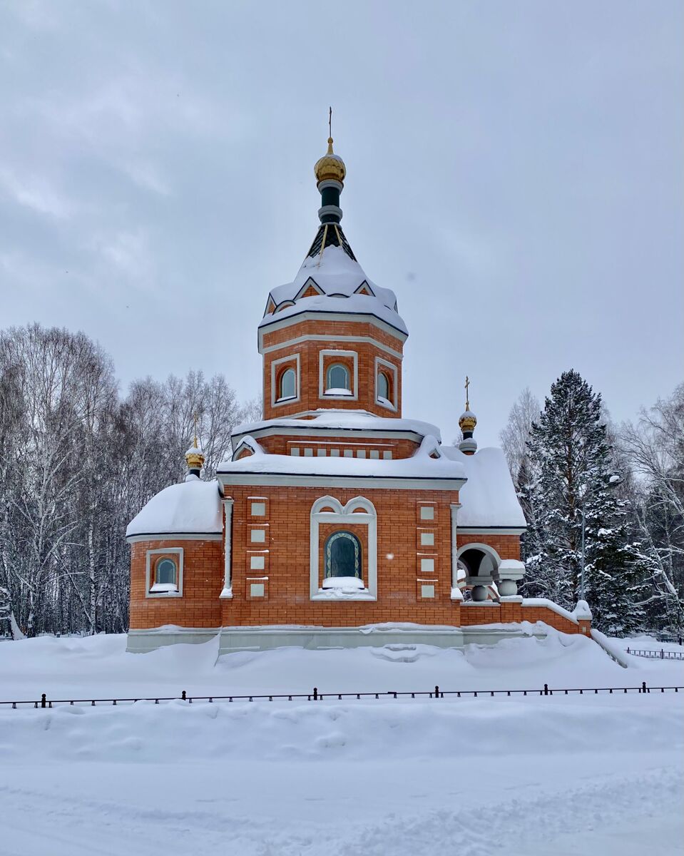 Церковь Всех Святых, в земле Российской просиявших, на центральном кладбище, Муромцево (Муромцевский район, Омская область). фасады, Северный фасад