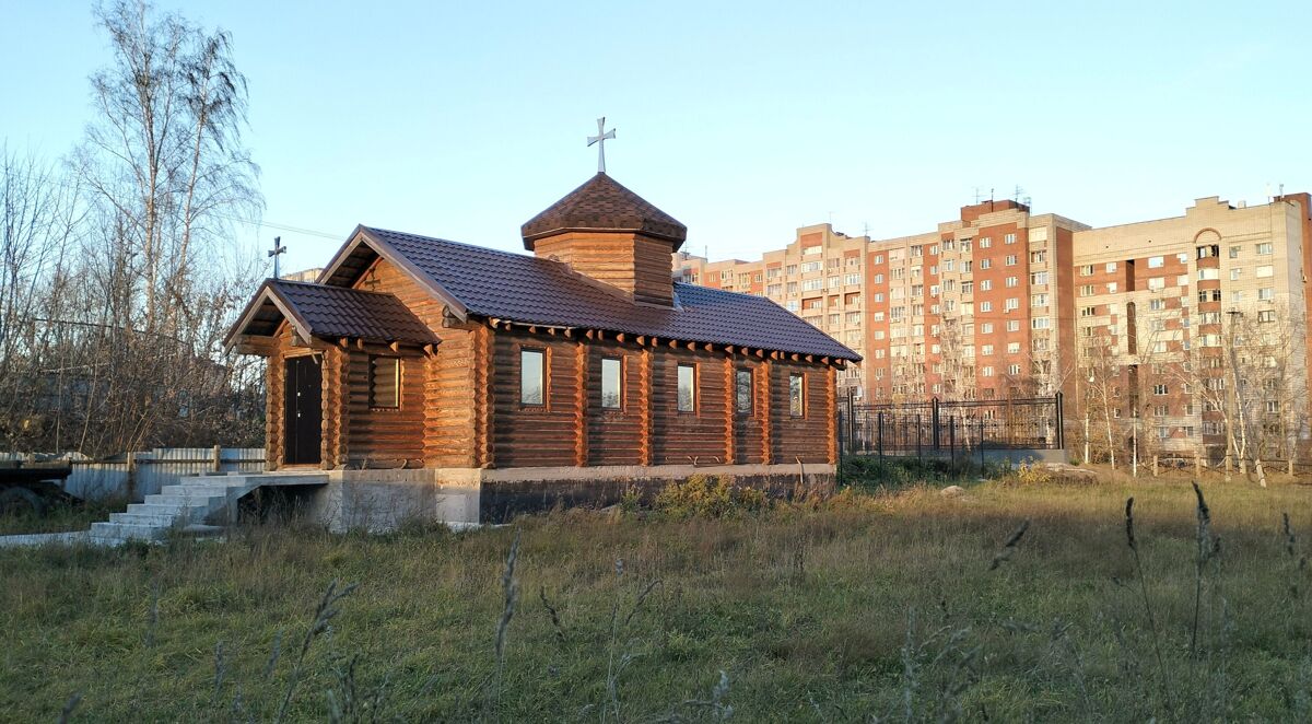 Новосибирск. Церковь Георгия Победоносца при Сибирском кадетском корпусе (временная). фасады, Вид с юго-запада