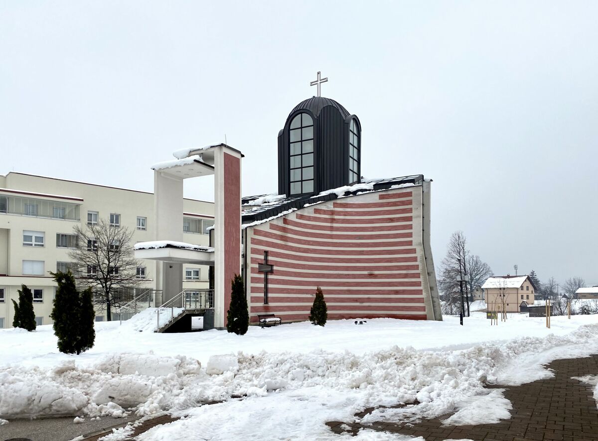 Церковь Димитрия Солунского, Сараево (Босния и Герцеговина, Прочие страны). фасады, Вид с юго-запада