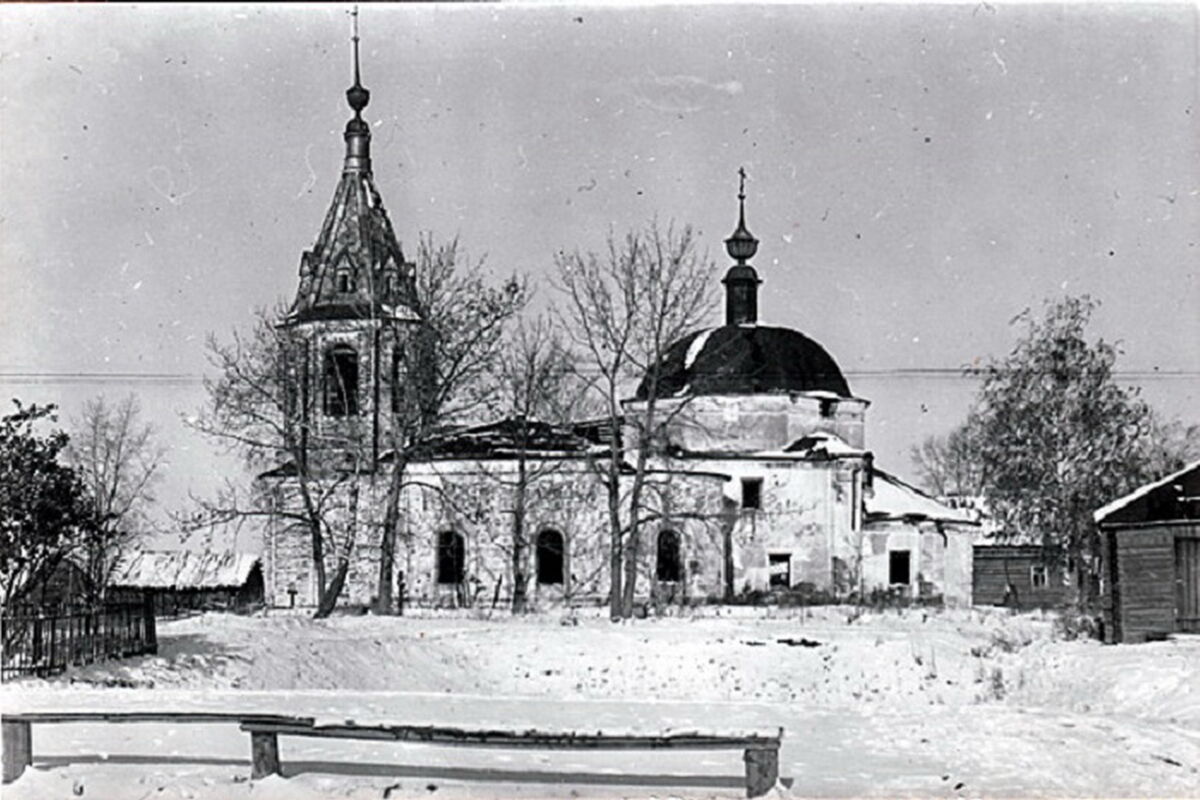 Церковь Покрова Пресвятой Богородицы, Бунаково (Александровский район, Владимирская область). архивная фотография, 1972 г., фото с сайта https://pastvu.com/p/835035